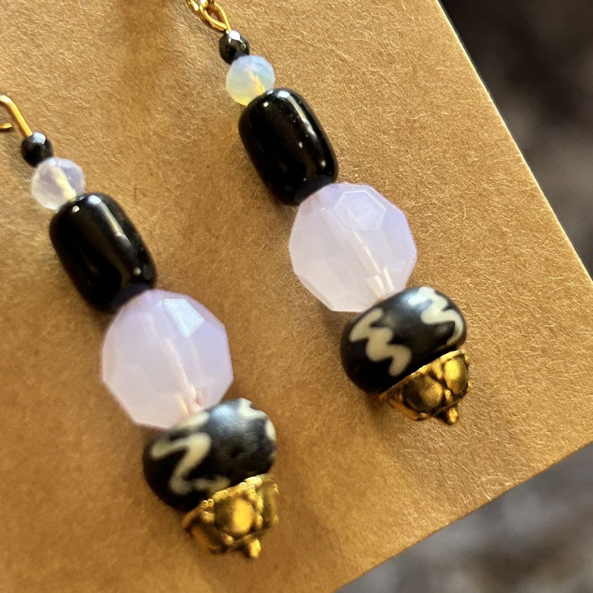 Handmade Handcrafted elegant vintage bead cat eye glass earrings Size ONE SIZE - 3 Thumbnail