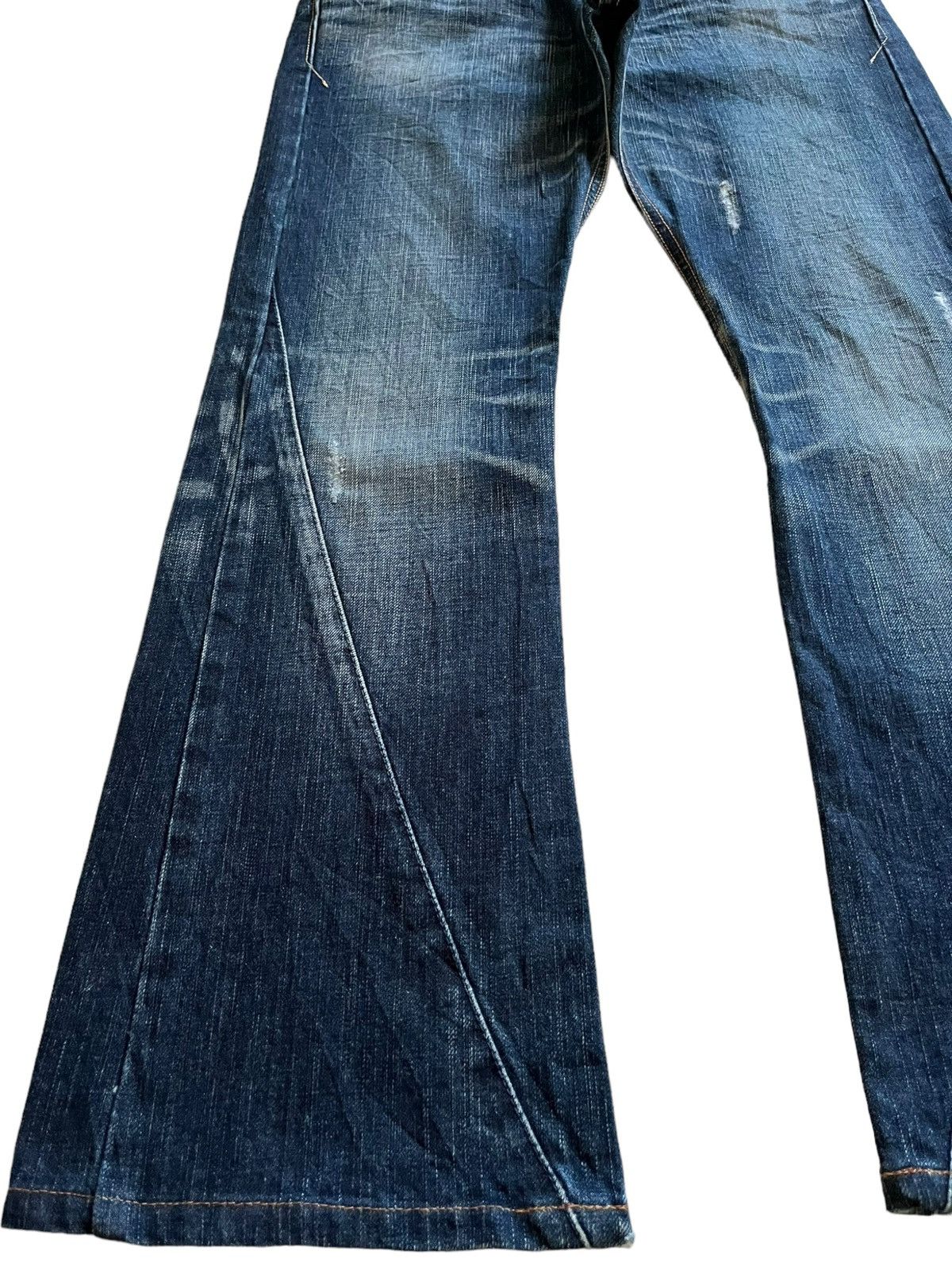 Edwin Vintage Japanese Edwin Flared Buckle Back Distressed Jeans Size 32" / US 10 / IT 46 - 6 Thumbnail