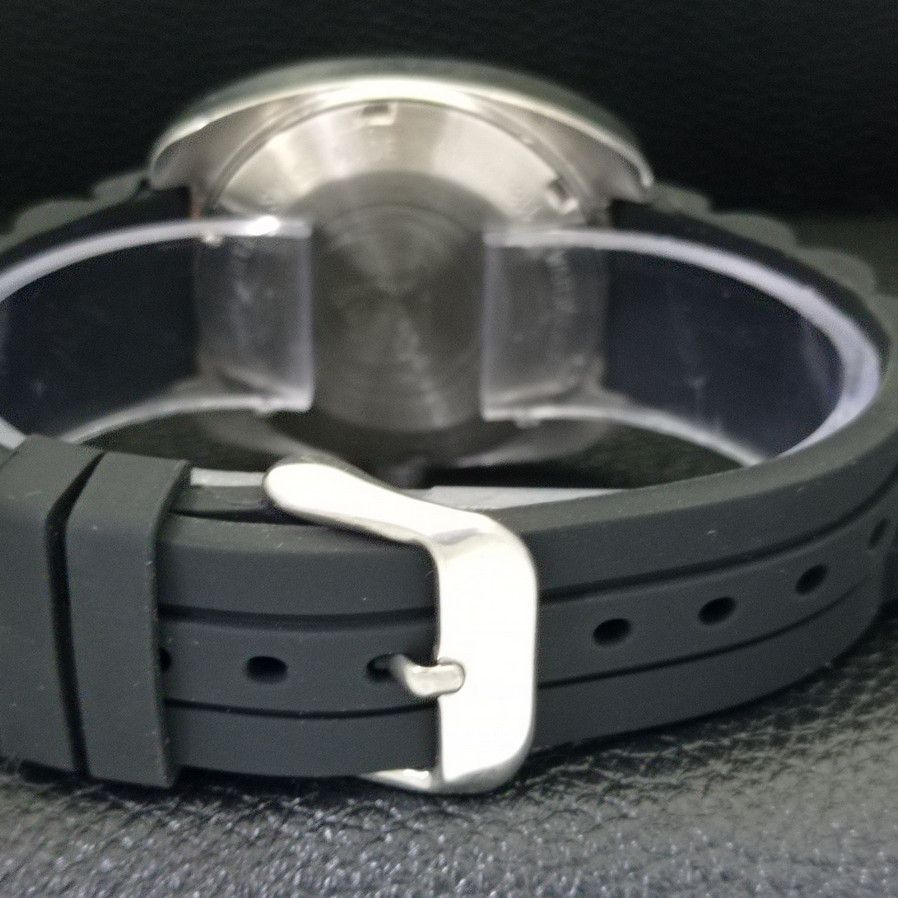 Fortis RARE SWISS MENS FORTIS DAY/DATE @ 6 AUTO WATCH a425146-R Size 38 - 2 Thumbnail