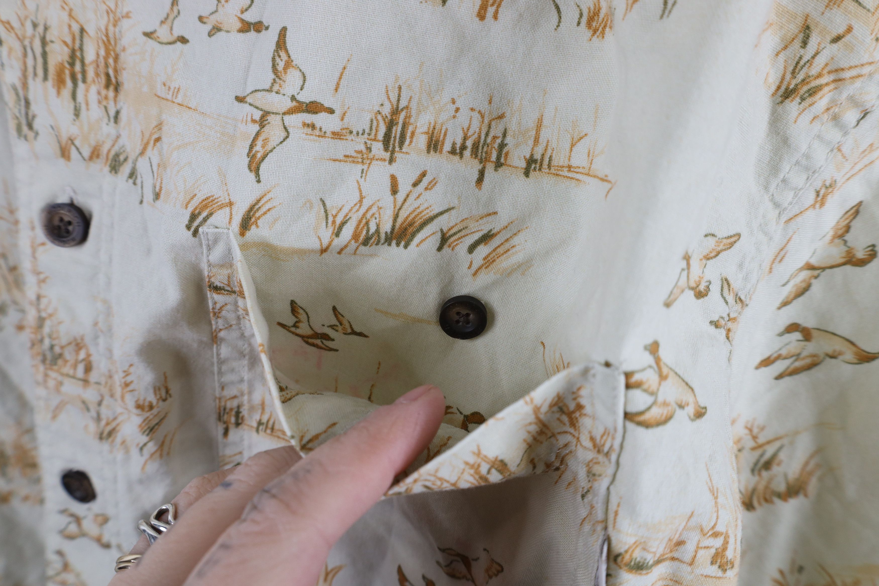 Vintage × Woolrich Woolen Mills Vintage 90s Woolrich Print Short Sleeve Button Down Shirt Size US L / EU 52-54 / 3 - 7 Thumbnail