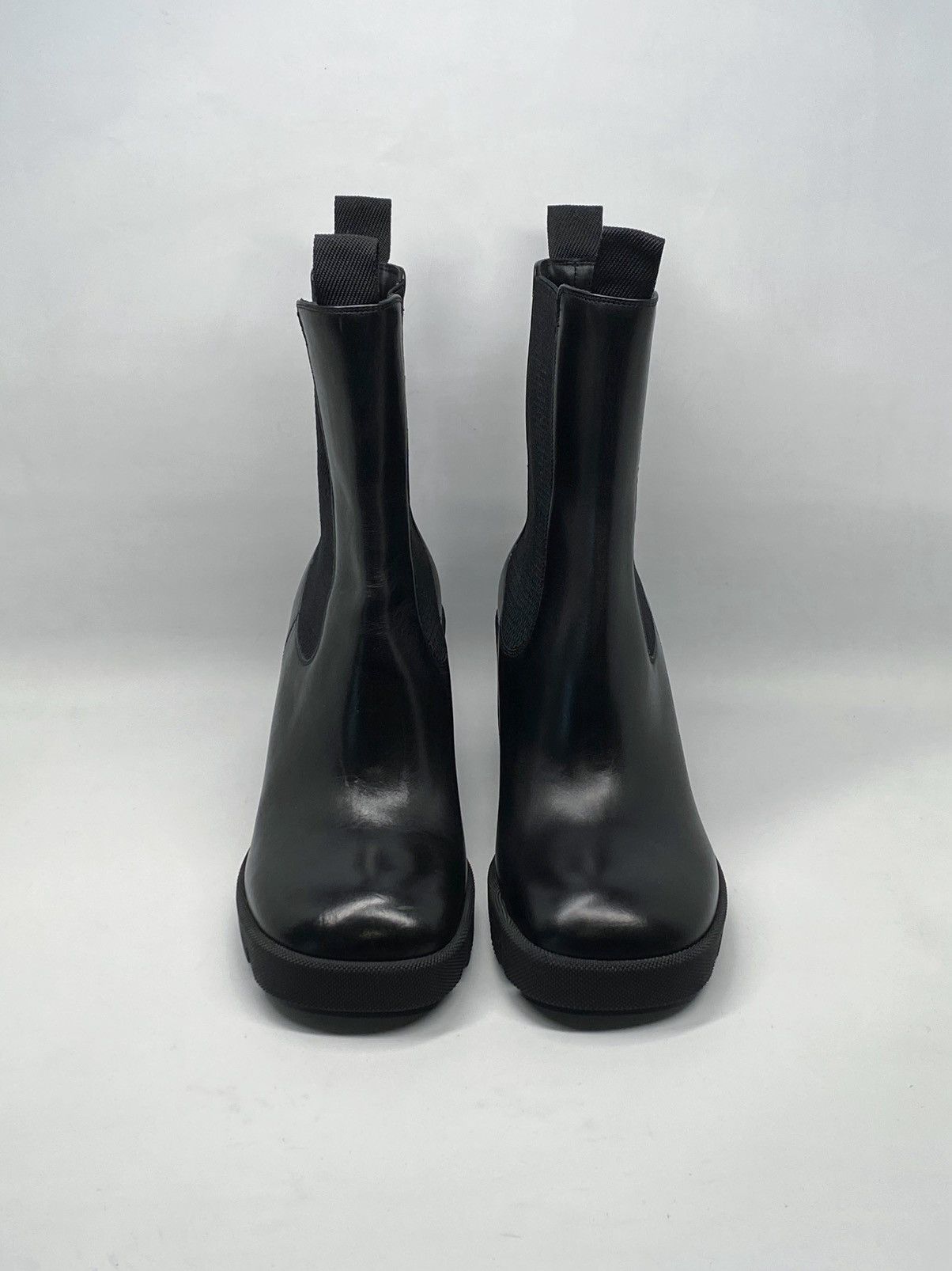 Burberry Burberry Elasticated-Panel Leather Heeled Boots size 37 Size US 7 / IT 37 - 3 Thumbnail