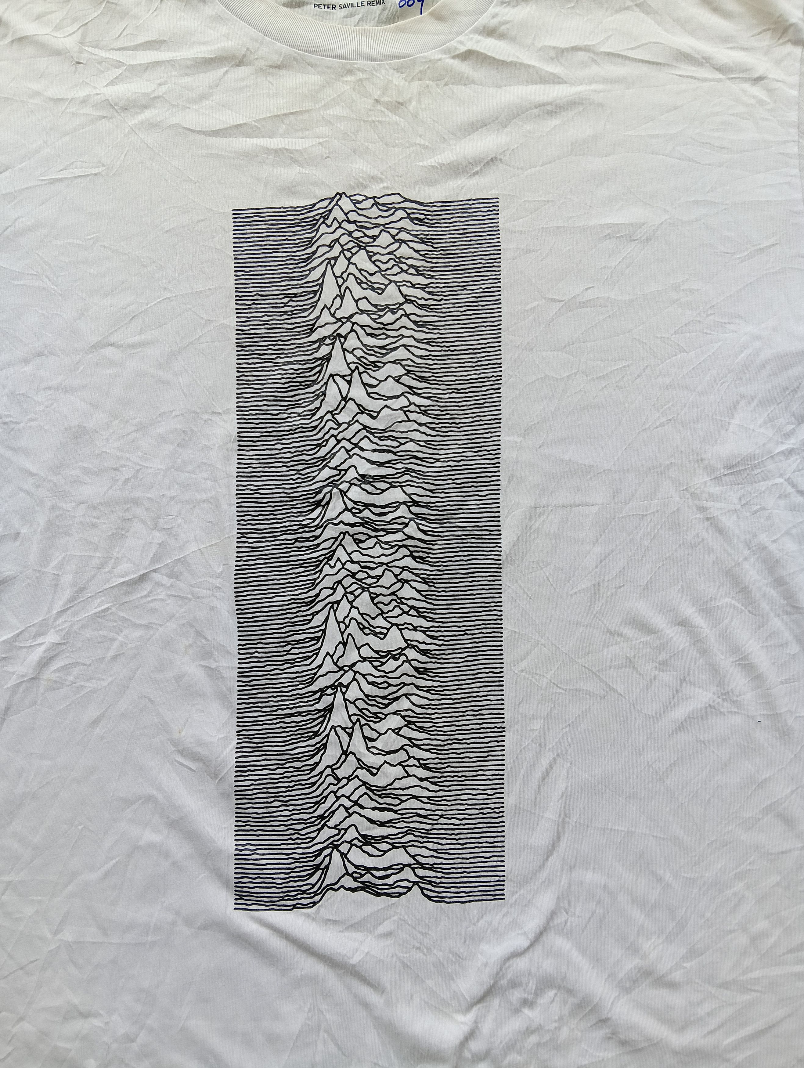 Joy Division peter saville remix X ut uniqlo joy division tshirt big logo Size US XL / EU 56 / 4 - 2 Thumbnail