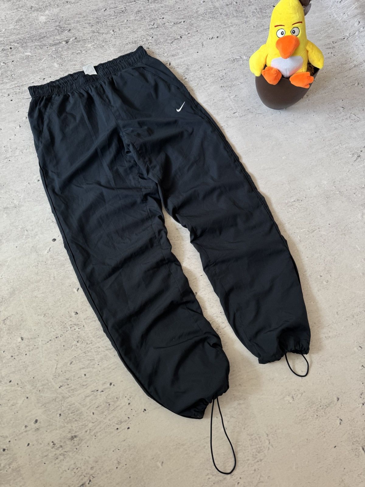 Nike × Vintage NIKE NYLON VINTAGE Y2K OVERSIZE BAGGY FIT PANTS SWEATPANTS Size US 32 / EU 48 - 1 Thumbnail