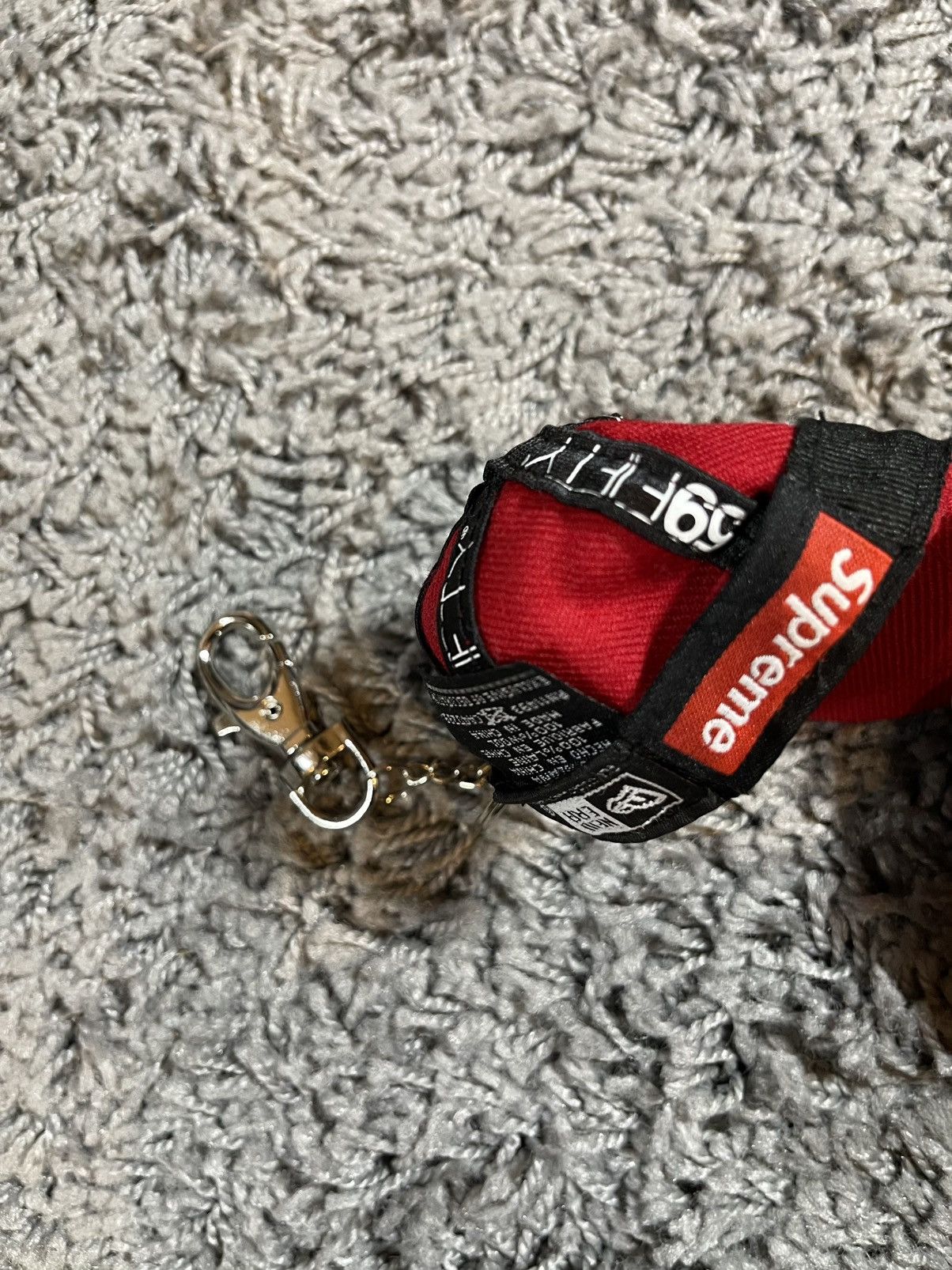 New Era × Supreme 2014FW Supreme New Era Cap Hat Keychain Red Rare Size ONE SIZE - 9 Thumbnail