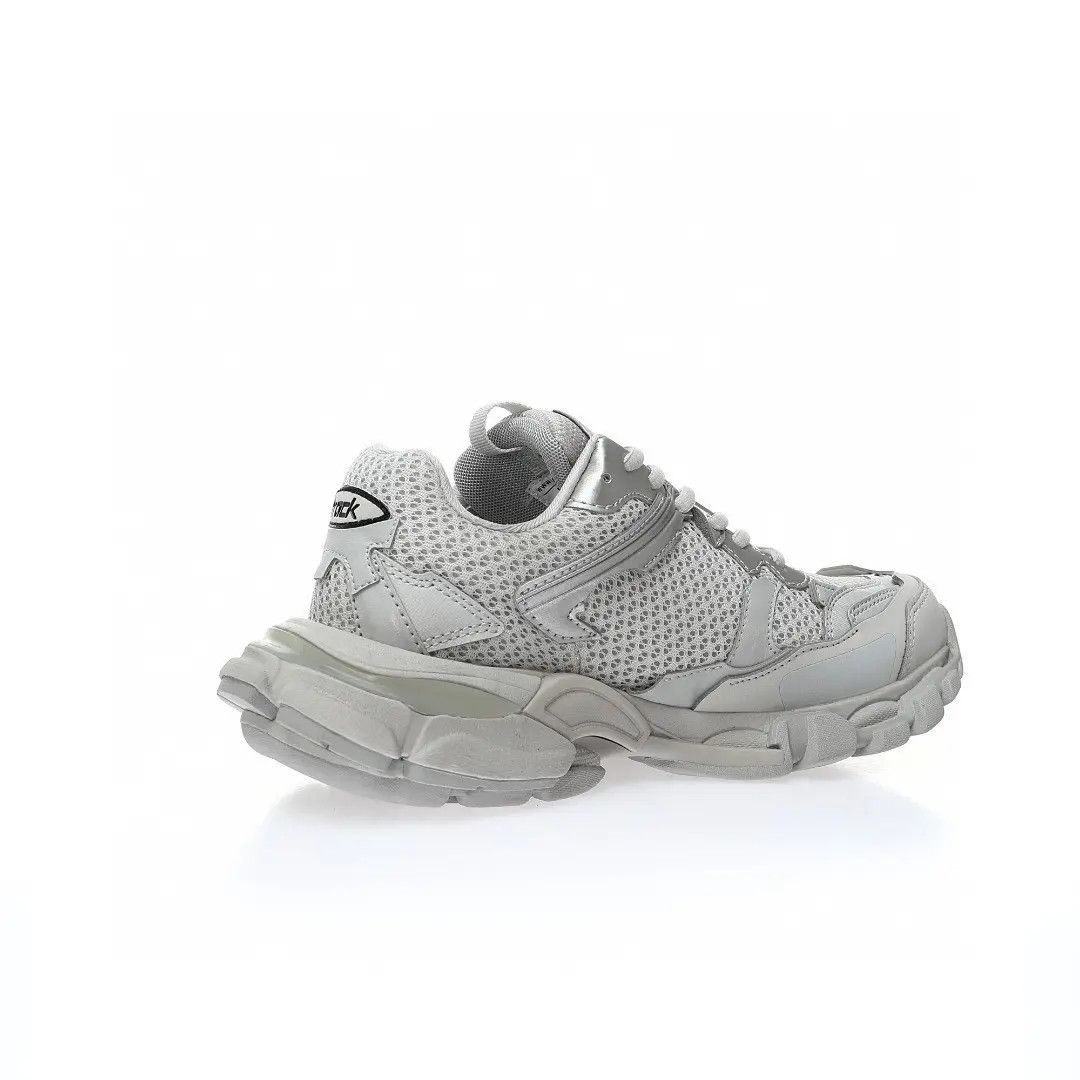Balenciaga o1in1g0924 Track.3 Sneaker in Light Grey Size US 11 / EU 44 - 3 Thumbnail