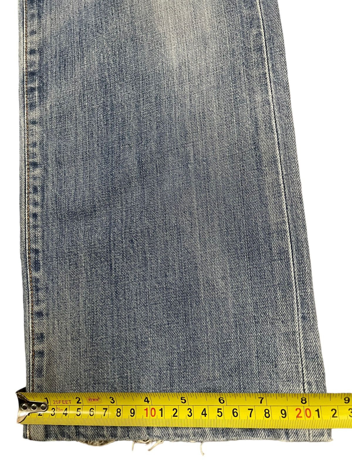 Uniqlo Vintage Japanese Uniqlo Blue Wash Distressed Baggy Jeans Size US 30 / EU 46 - 16 Thumbnail