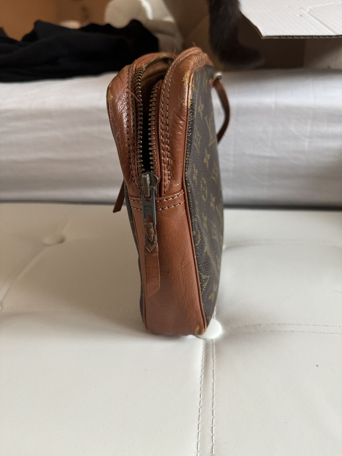 Louis Vuitton × Vintage Louis Vuitton clutch WORN Size ONE SIZE - 4 Thumbnail