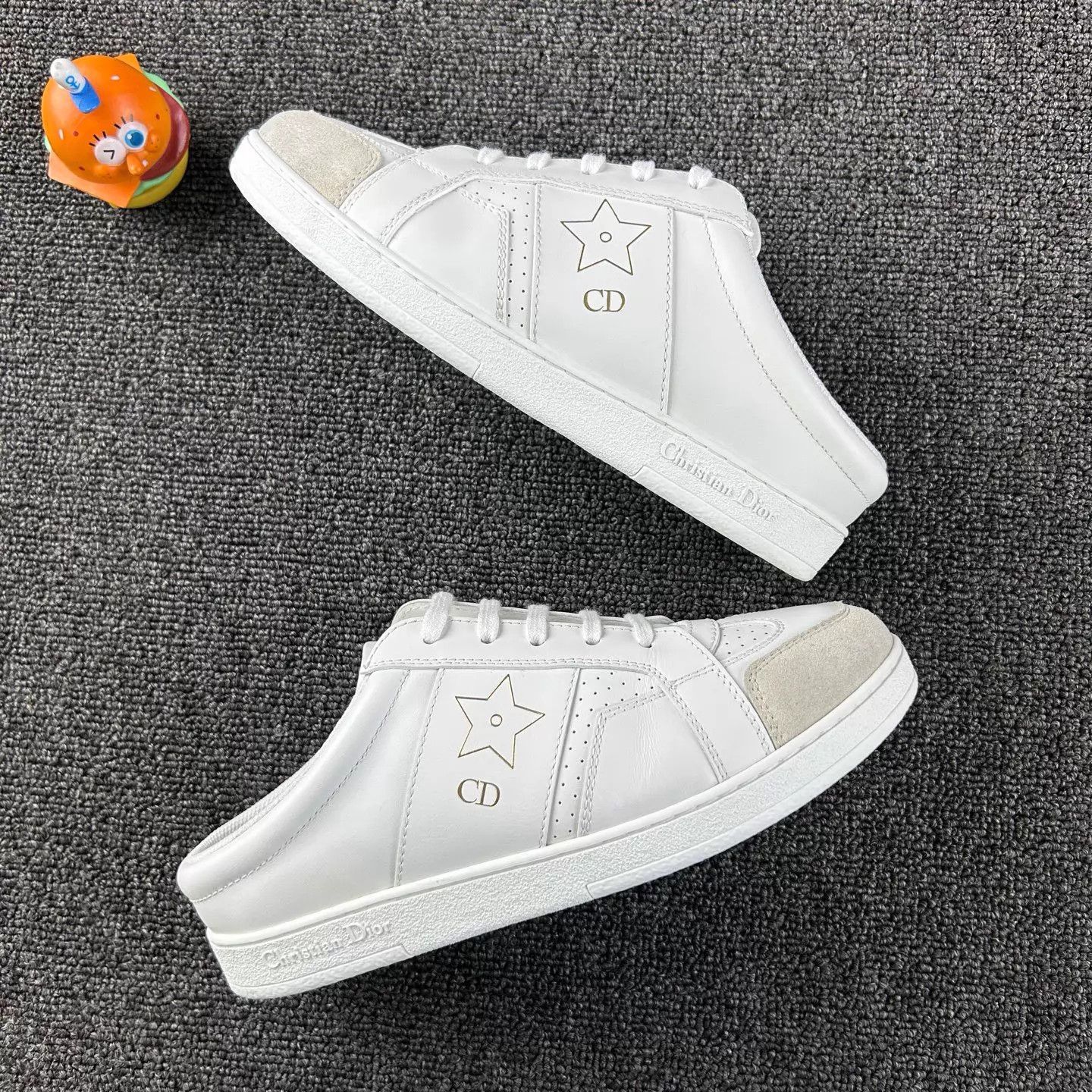 Dior Dior Star White Leather Sneakers EUR 35.5 Size US 5 / IT 35 - 4 Thumbnail