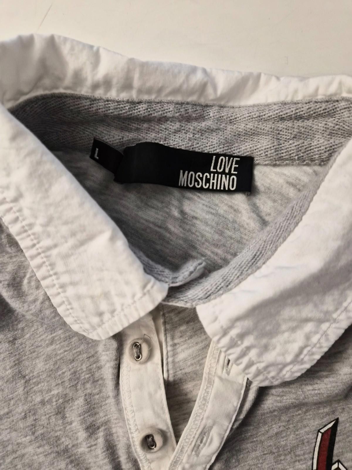 Other Love Moschino Men’s Polo Shirt L Grey White Collar Rock Logo Size US L / EU 52-54 / 3 - 3 Thumbnail