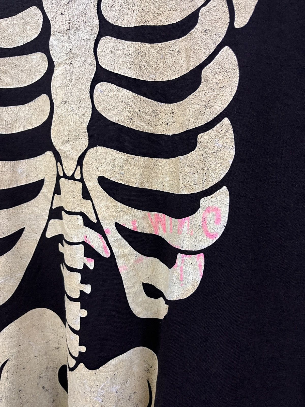 Vintage VINTAGE 80s SKULL RIBCAGE GLOW IN THE DARK TSHIRT Size US XL / EU 56 / 4 - 5 Thumbnail