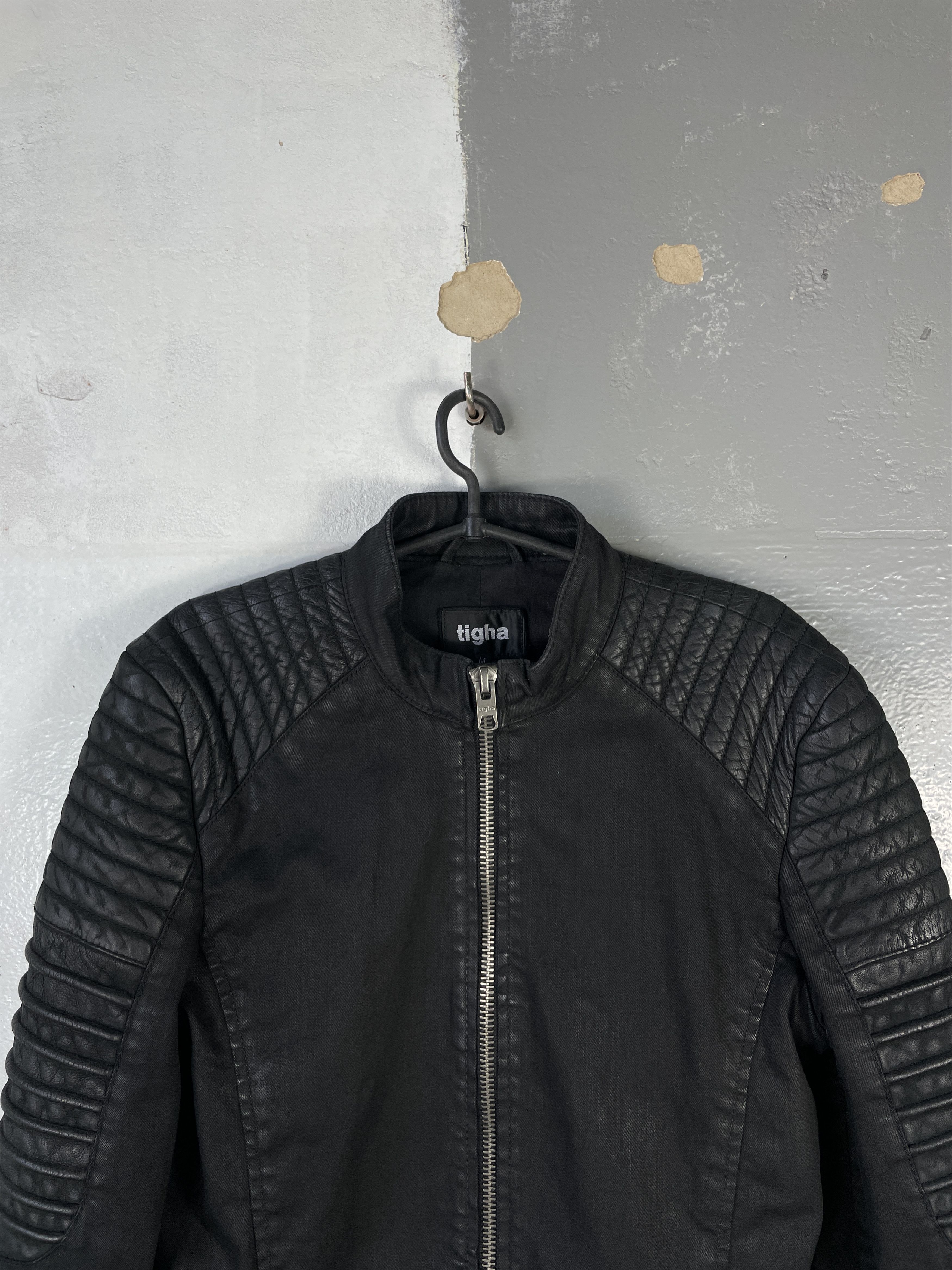 Men`s TIGHA WAX LEATHER BLACK BIKER JACKEt SIZE M