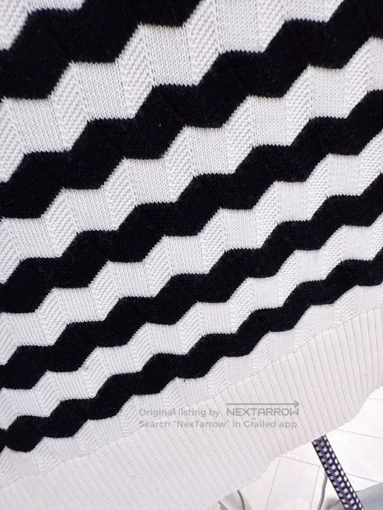 Loro Piana Loro Piana Black and white striped cashmere knit sweater Size XS / US 0-2 / IT 36-38 - 4 Thumbnail