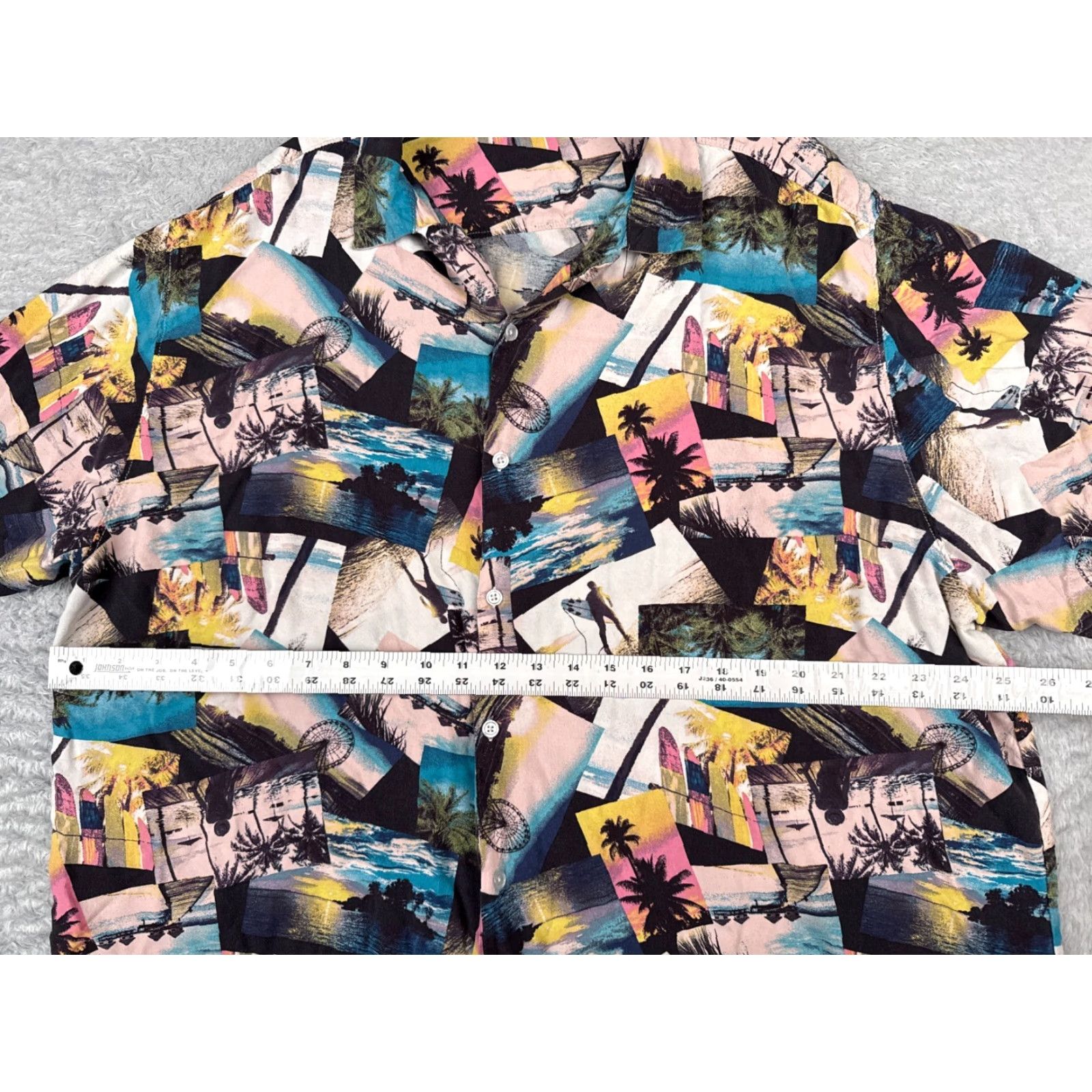 Vintage No Boundaries Shirt Men Large Pink Blue Photocards Beach Hawaiian 100% Rayon Size US L / EU 52-54 / 3 - 7 Thumbnail