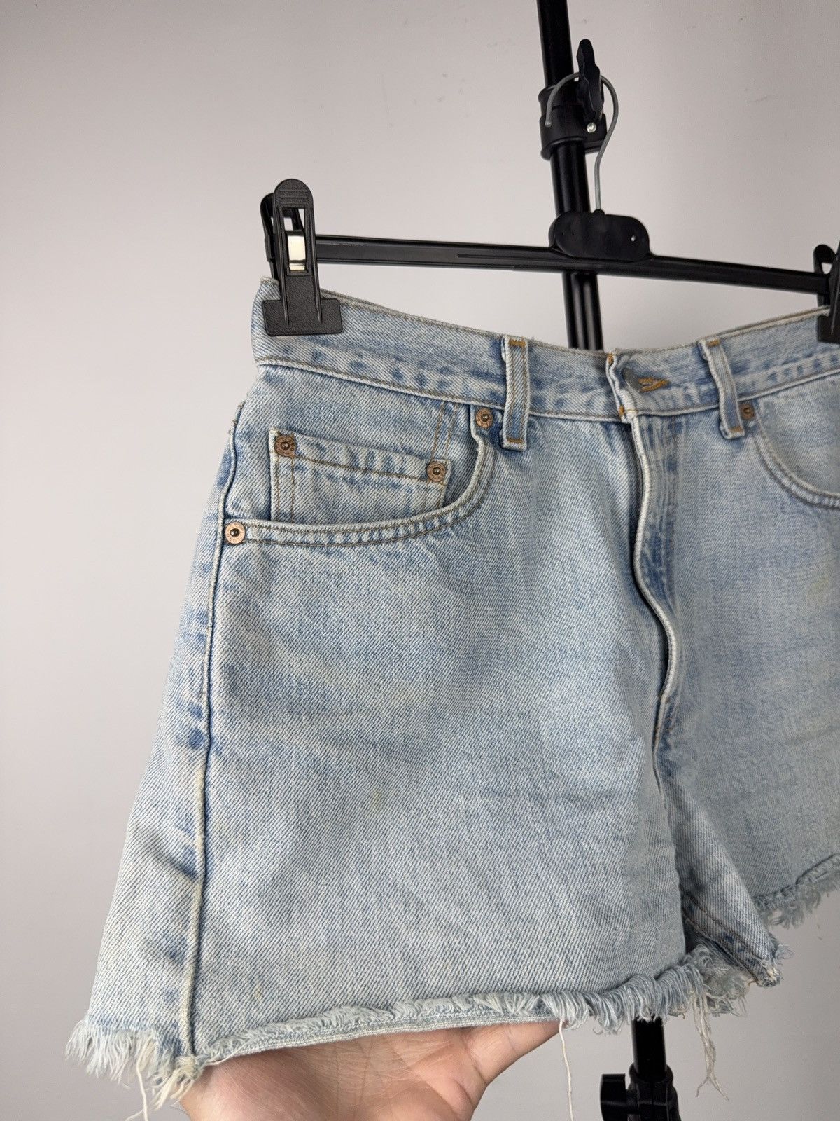 Levi's Vintage Clothing 90s Distressed Levi’s 501 Cut Off High Rise Denim Shorts Y2K Size 28" / US 6 / IT 42 - 2 Thumbnail