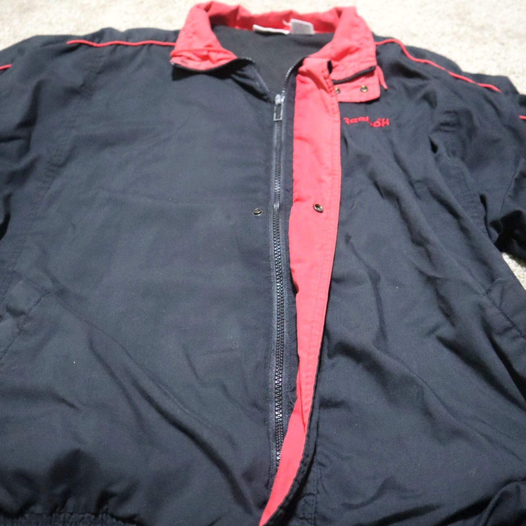 Reebok VINTAGE Reebok Jacket Windbreaker Mens XL Black Red Spell Out Coat Size US XL / EU 56 / 4 - 7 Thumbnail