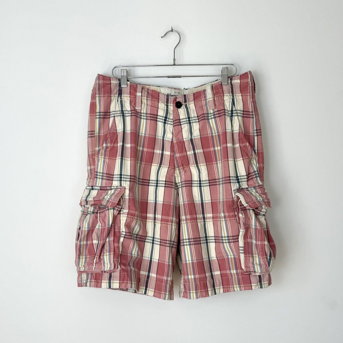 Vintage Vtg 2000s Abercrombie & Fitch Distressed Plaid Cargo Shorts, Men's (Size 36)