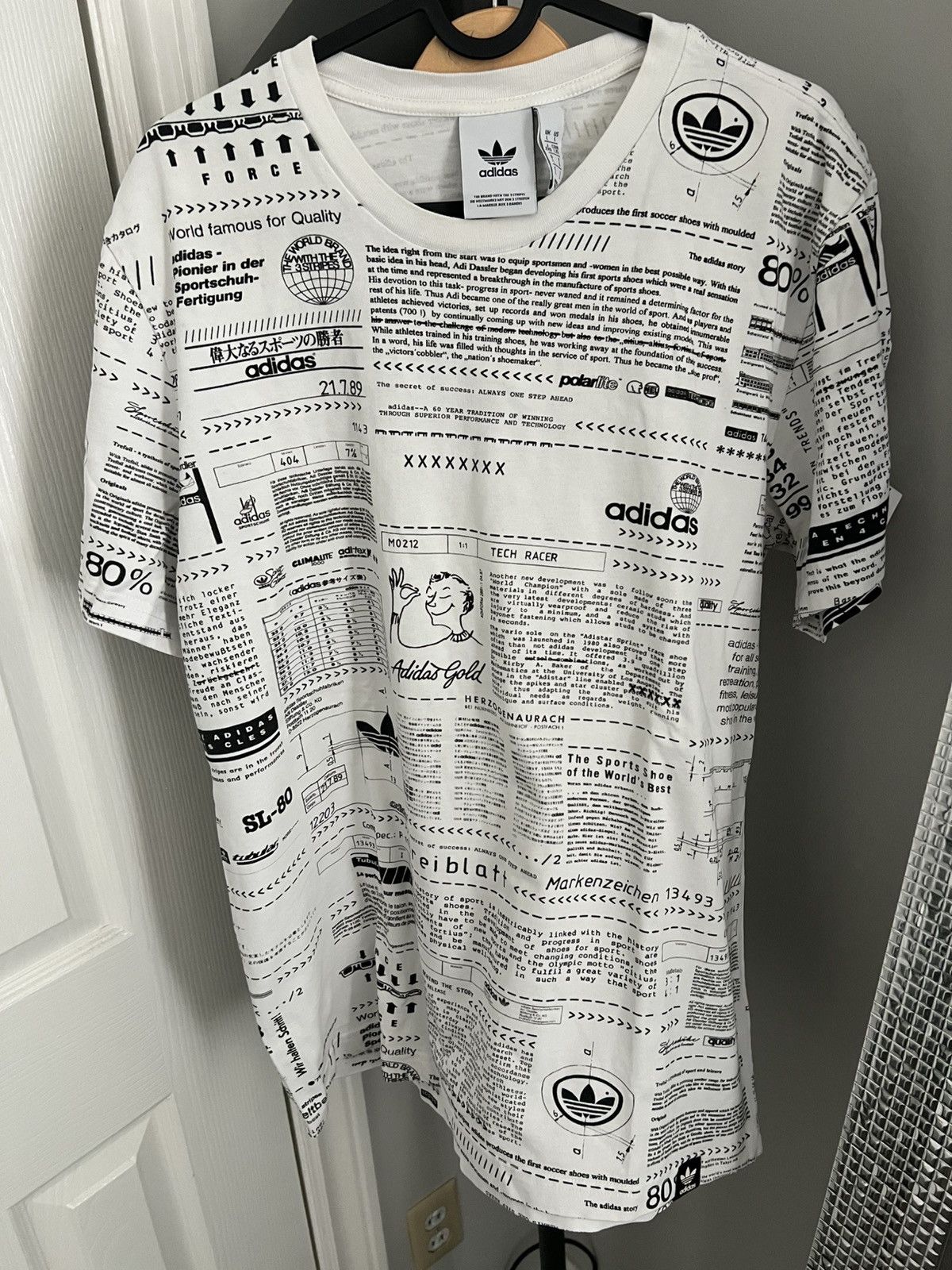 Adidas Adidas originals white all over t shirt Size US L / EU 52-54 / 3 - 1 Thumbnail