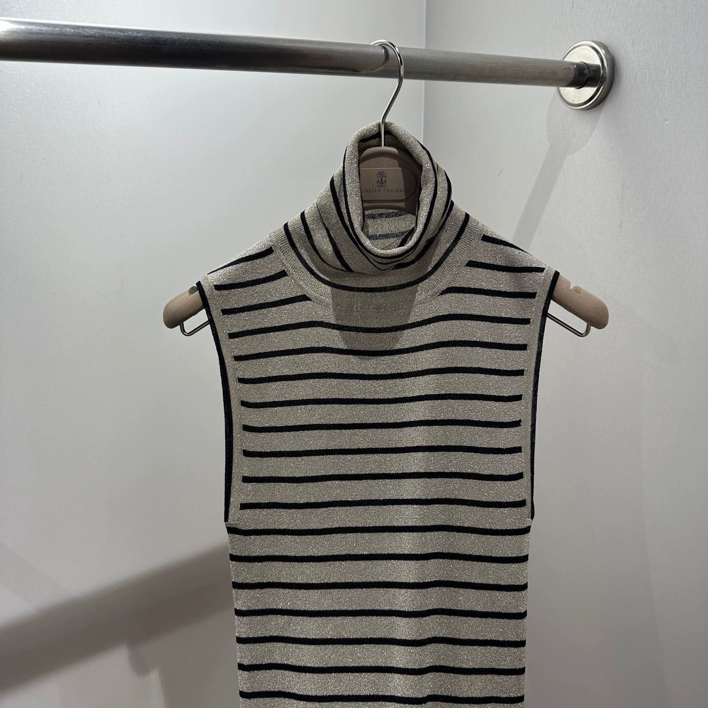 Brunello Cucinelli Brunello Cucinelli apr662 Sleeveless Striped Glitter M V Size M / US 6-8 / IT 42-44 - 6 Thumbnail