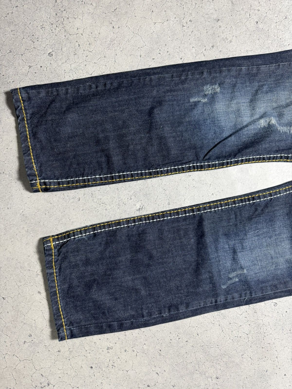 True Religion True Religion Big Logo Baggy Denim Jeans Made In USA Size US 32 / EU 48 - 3 Thumbnail