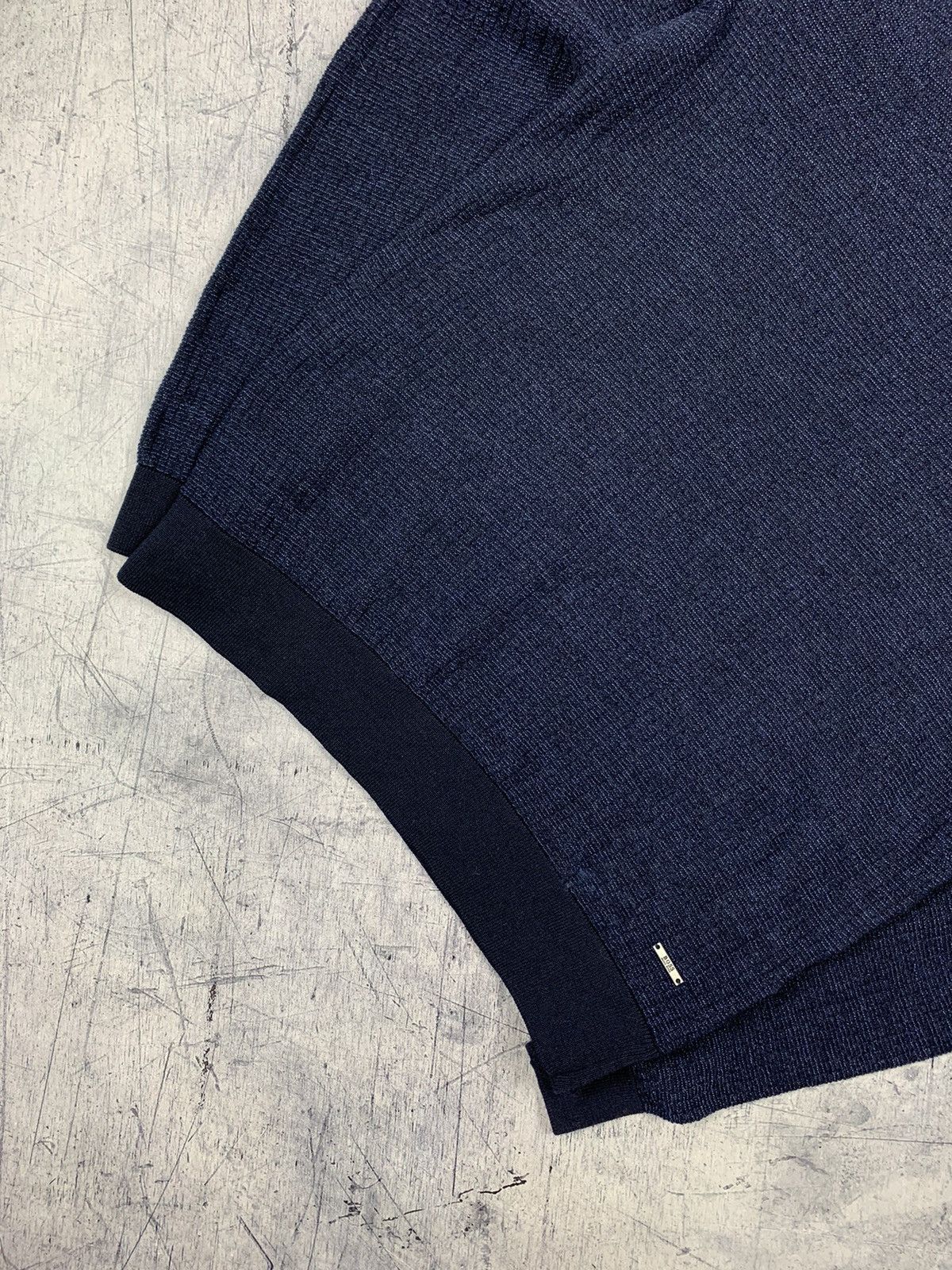 Hugo Boss Hugo Boss Finest Italian Yarn Slim Fit Sweater V-Neck luxury Size US M / EU 48-50 / 2 - 3 Thumbnail