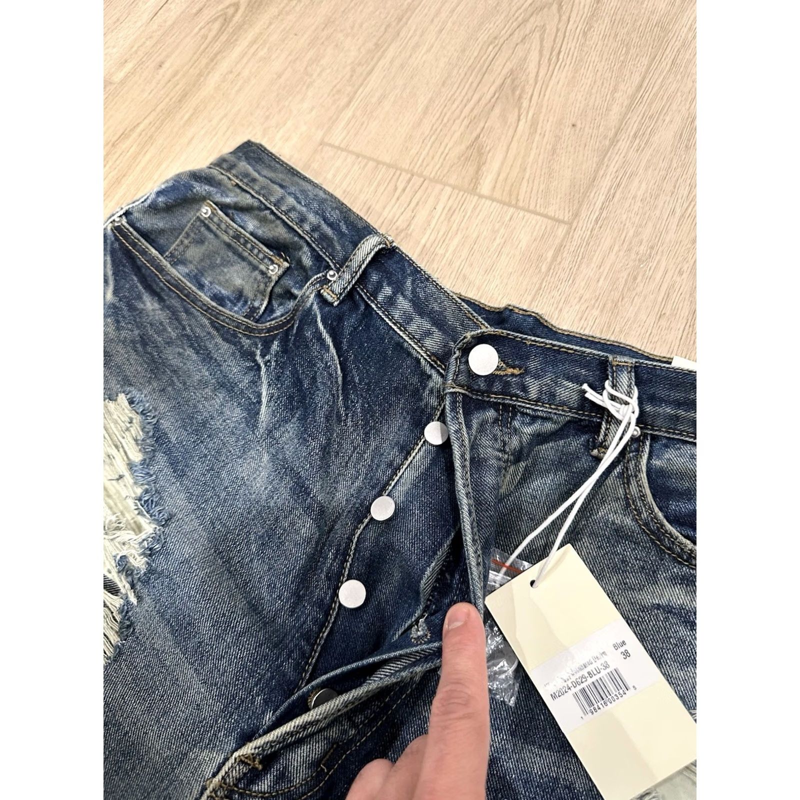 MNML MNML Men's ULtra Baggy Decimated Denim Jeans Blue 38x33 Denim Baggy Jeans Mens 38 33 Blue NWT MNML Pants Regular Cotton Size US 38 / EU 54 - 7 Thumbnail