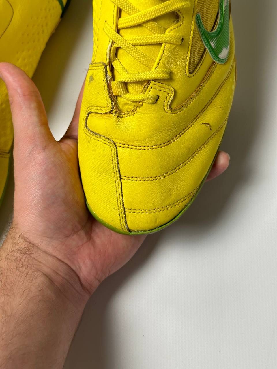 Nike Vintage Brazil Nike Elastico Pro Mens low top sneakers Y2K Size US 9 / EU 42 - 8 Thumbnail