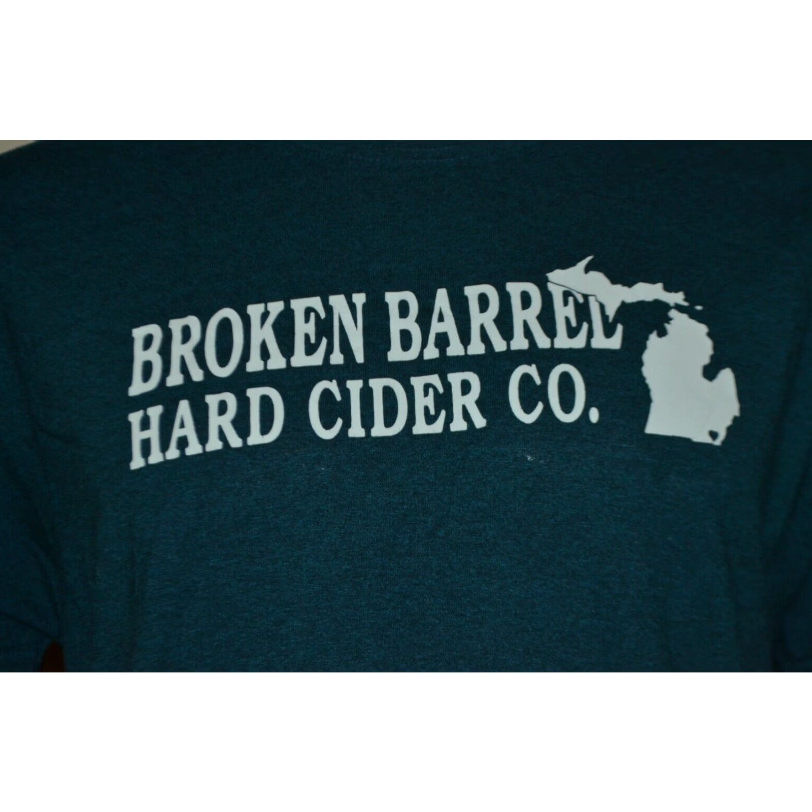 Gildan Broken Barrel Hard Cider Co T Shirt Large Men Shirt Regular Size L Blue Graphic Tee Size US L / EU 52-54 / 3 - 2 Thumbnail