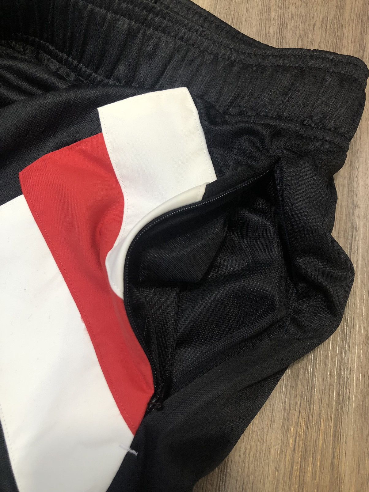 Adidas Manchester United icon short (bnwt) Size US 31 - 4 Thumbnail