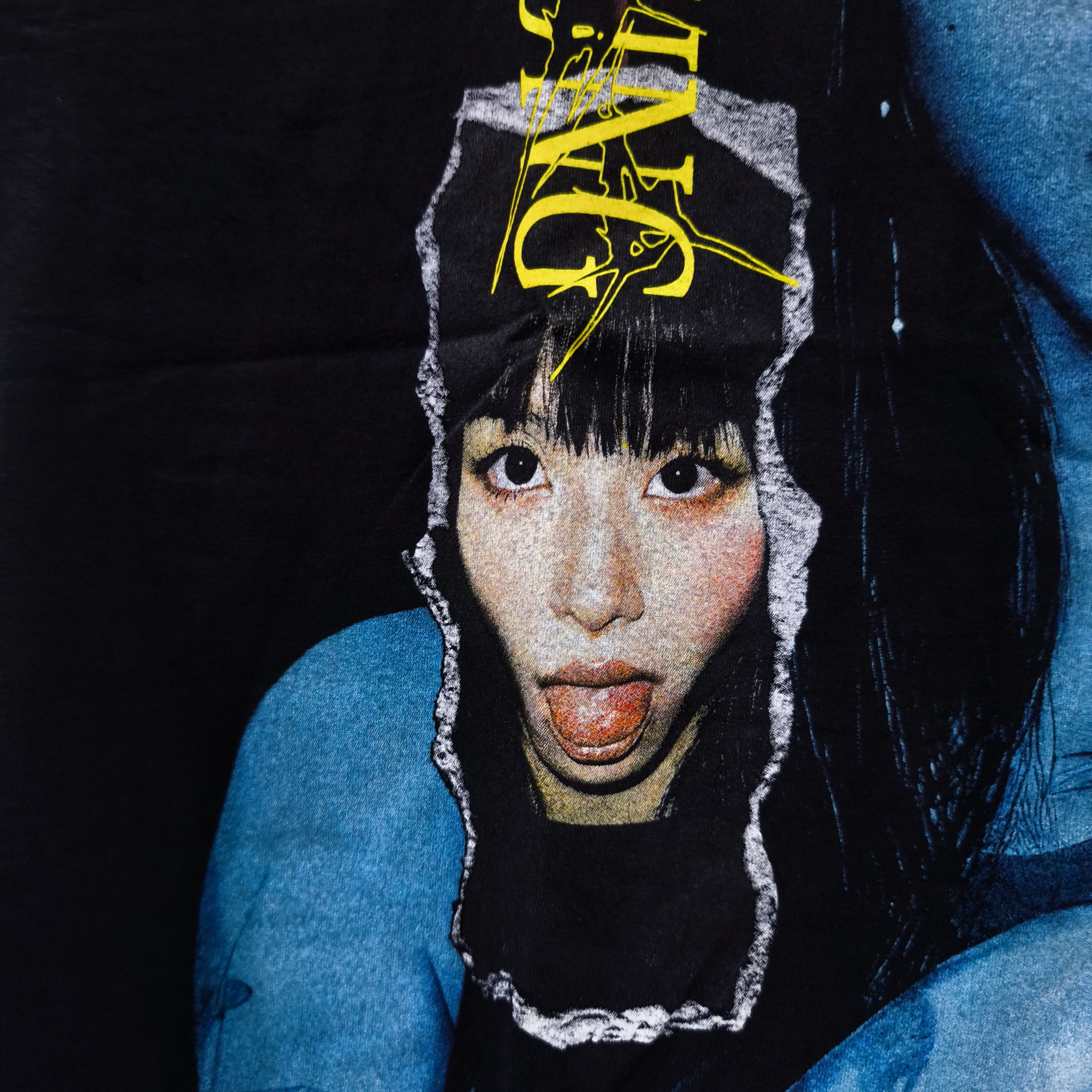 Rap Tees Twice Chaeyoung Fantasy T-shirt Size US XL / EU 56 / 4 - 7 Thumbnail