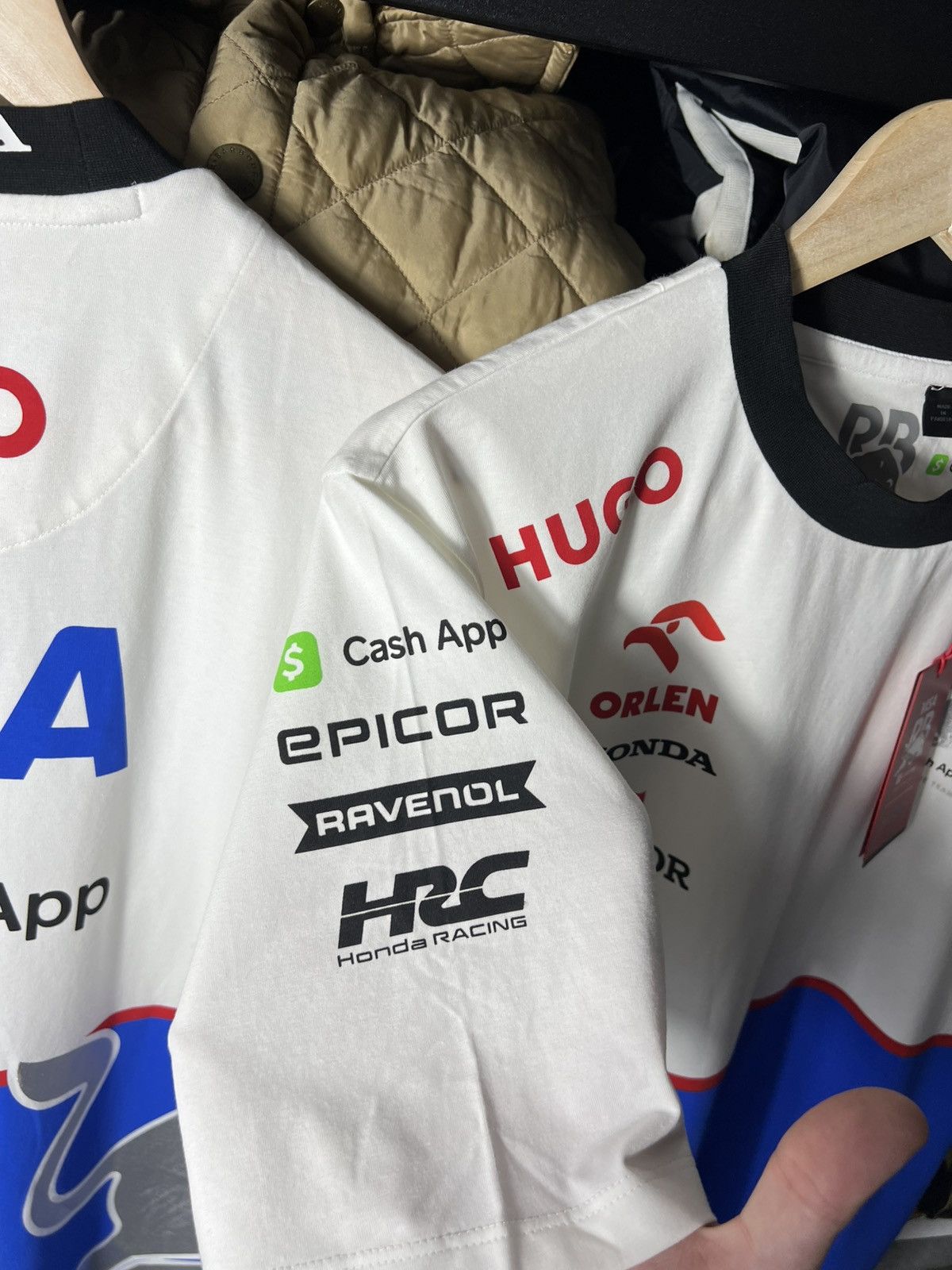 Hugo HUGO Visa Cash App RB Formula One F1 Team Shirt White Blue Size US L / EU 52-54 / 3 - 10 Thumbnail