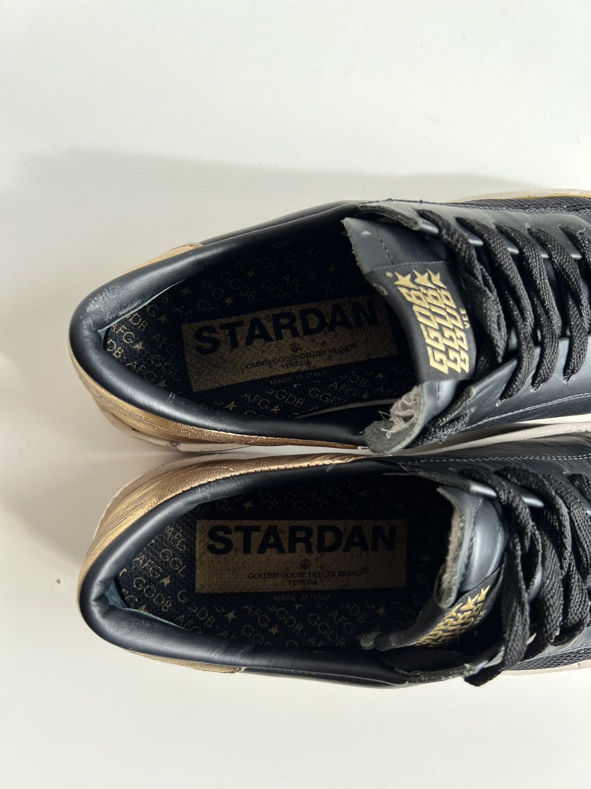 Golden Goose Golden Goose Stardan Black Leather/Mesh Gold Sneakers Size US 8 / IT 38 - 15 Thumbnail