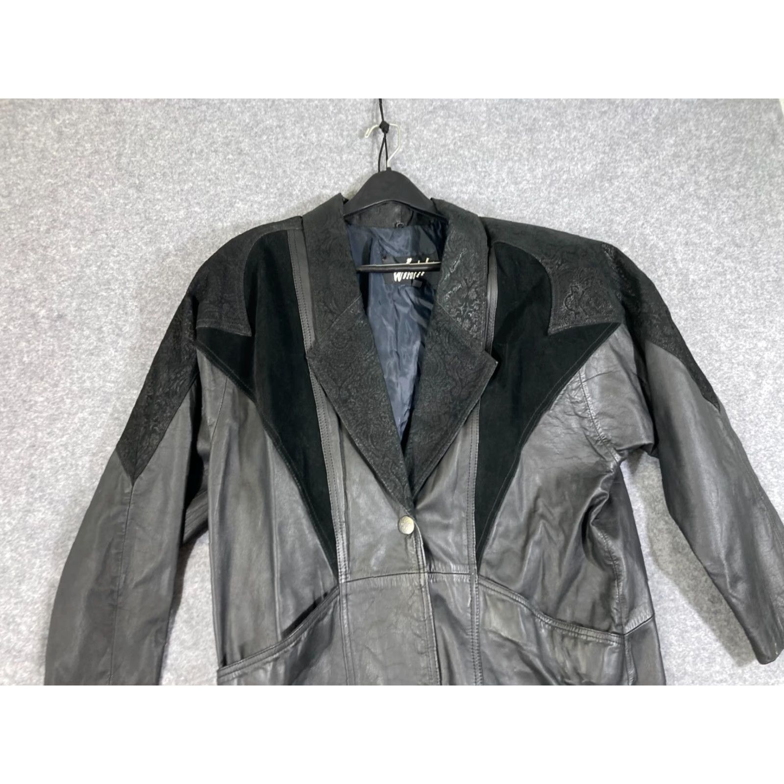 Vintage Winlit Genuine Leather Coat Womens M Black Paisley Snap Front Lined Notch Lapel Long Sleeve Coat Mens Womens Size M / US 6-8 / IT 42-44 - 2 Thumbnail