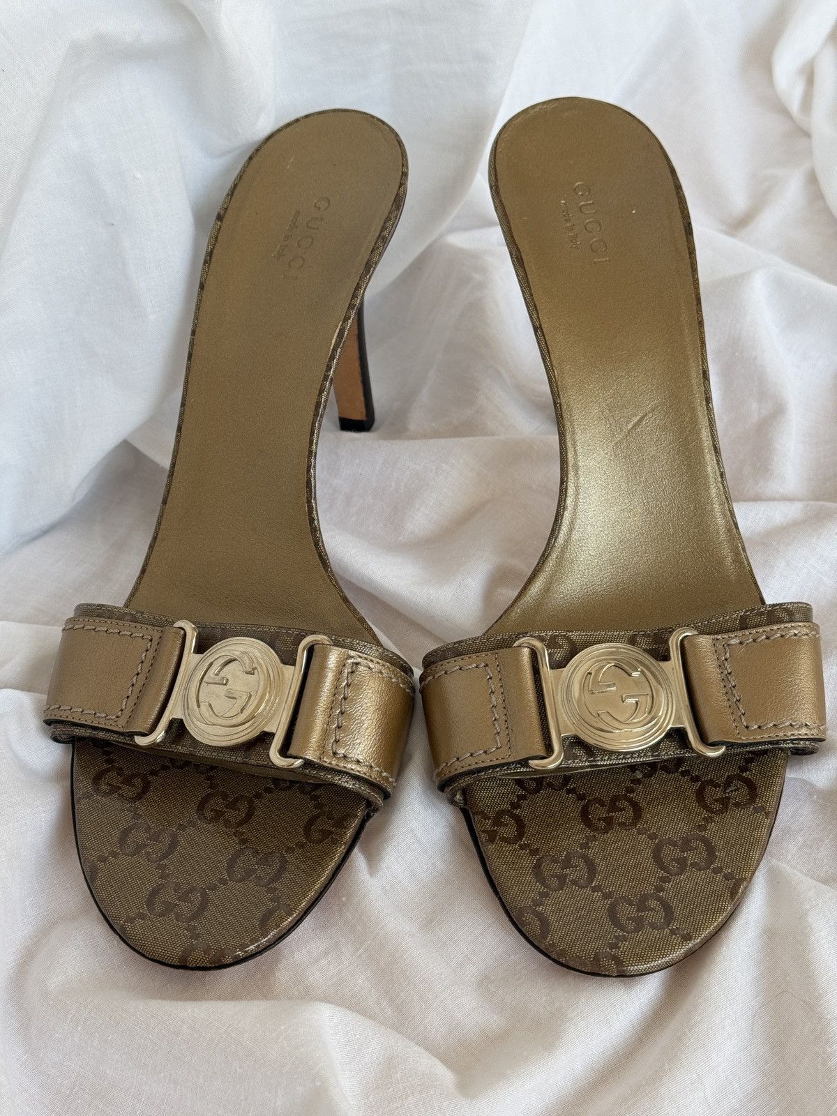Gucci Gucci Metallic Gold Monogram GG Mules Size US 10 / IT 40 - 3 Thumbnail