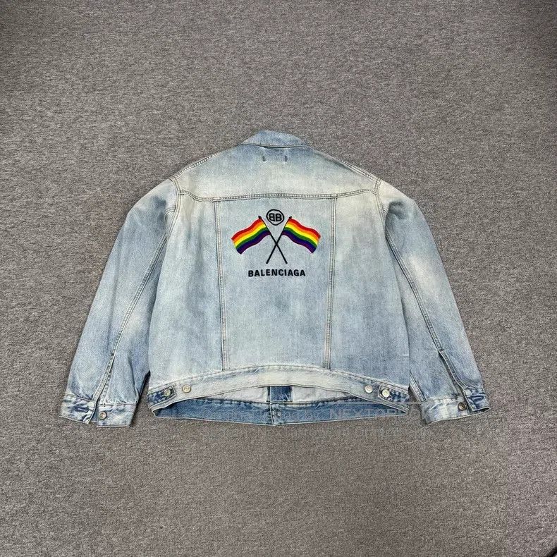 Balenciaga Balenciaga Distressed Rainbow Flag Double B Embroidery Den Size XXS / US 00 / IT 34 - 1 Thumbnail