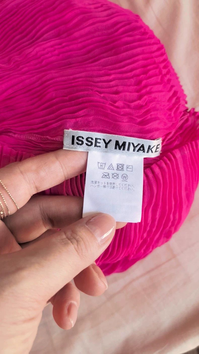 Issey Miyake Issey Miyake size:2 Pink mainline see-through willow long- Size XS / US 0-2 / IT 36-38 - 1 Thumbnail