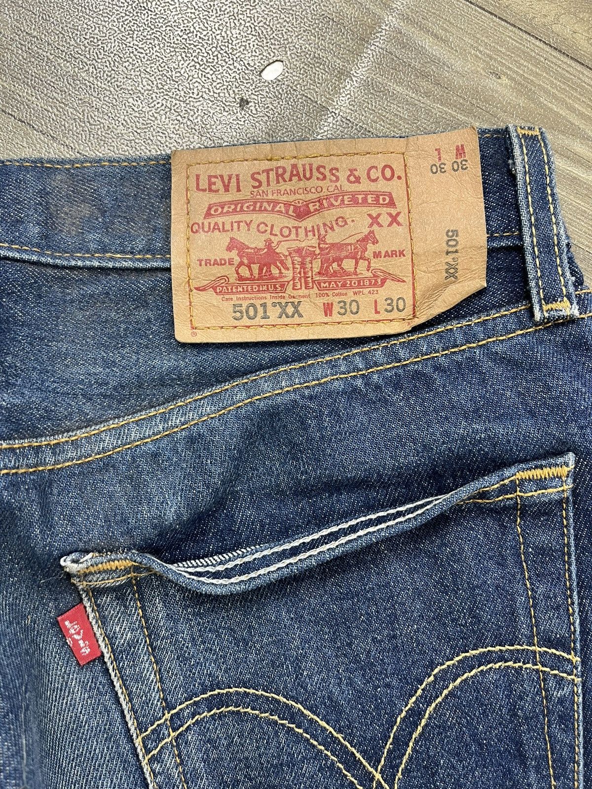 Levi's Vintage Clothing 🇲🇽2000s Vintage Levis 501XX 30x30 Straight Leg Blue Jeans Size US 30 / EU 46 - 16 Thumbnail