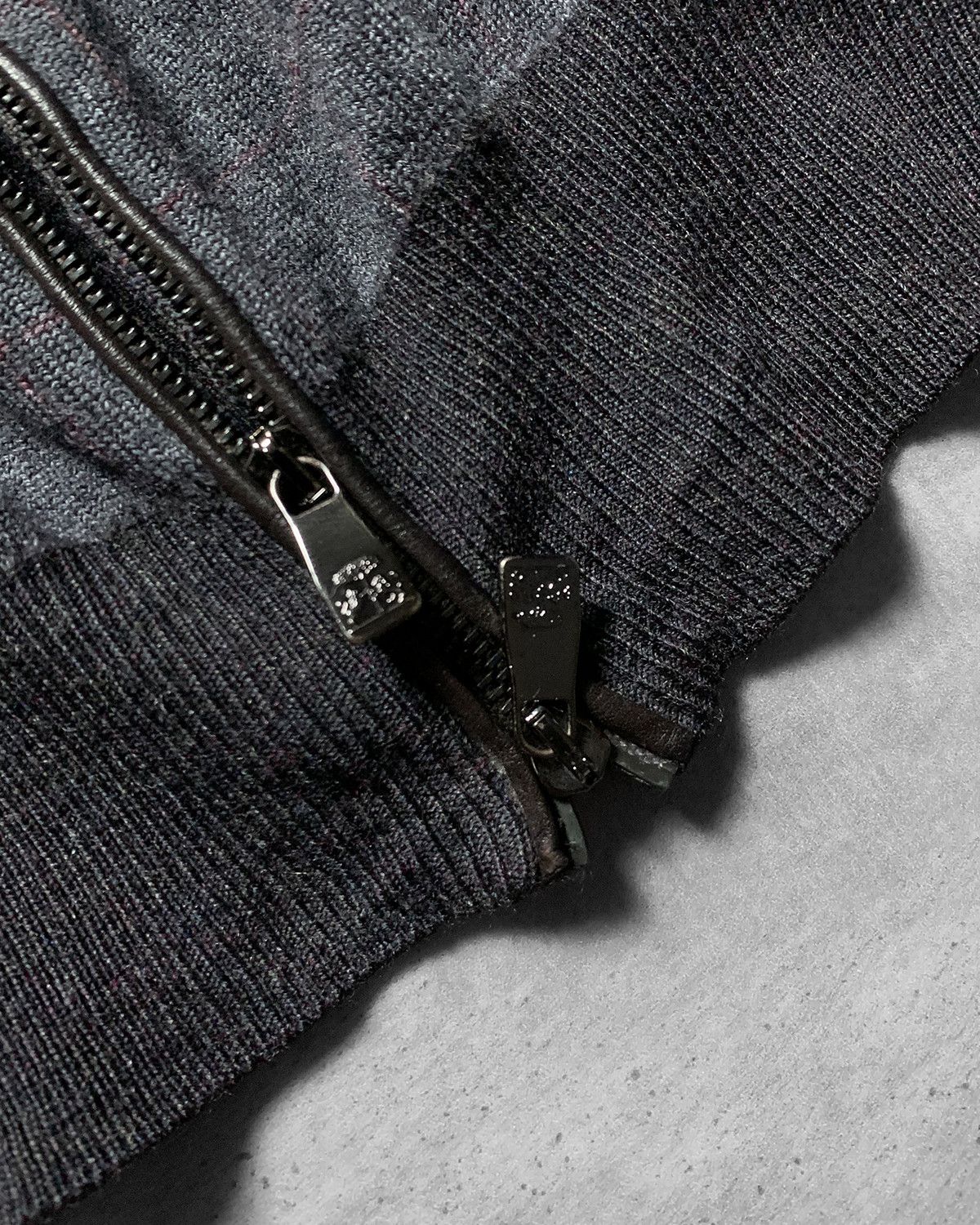 Corneliani Corneliani Knitted Zip Up Sweater - M Size US M / EU 48-50 / 2 - 7 Thumbnail