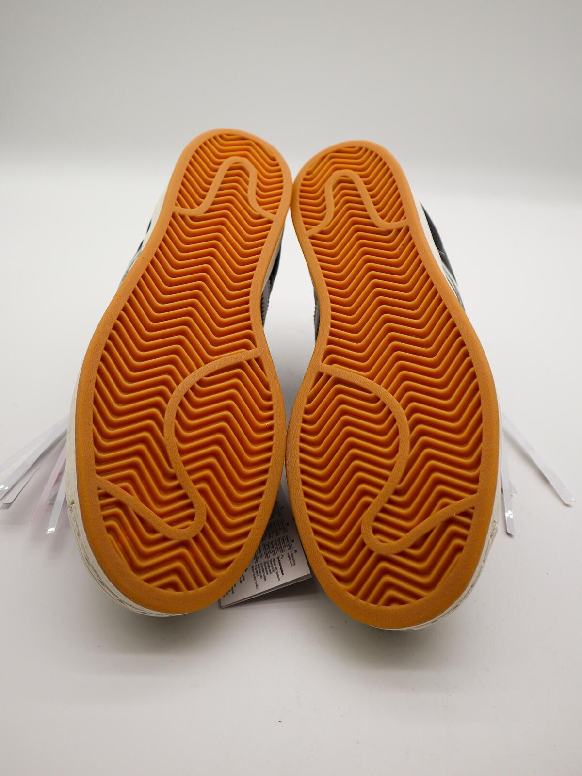 Adidas Korn x adidas Superstar - IH1313 - UK 5 Size US 6 / EU 39 - 5 Thumbnail