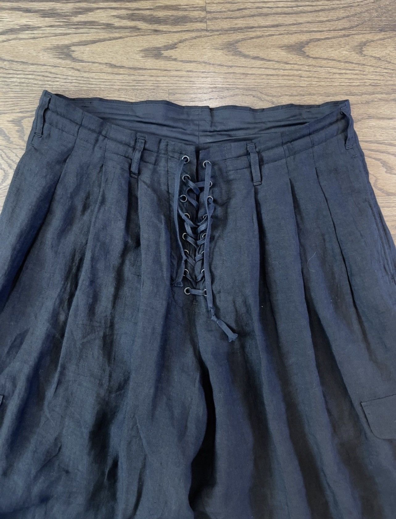 Yohji Yamamoto Yohji Yamamoto SS21 Lace-Up Cropped Trousers HD-P47-303 Size US 33 - 3 Thumbnail