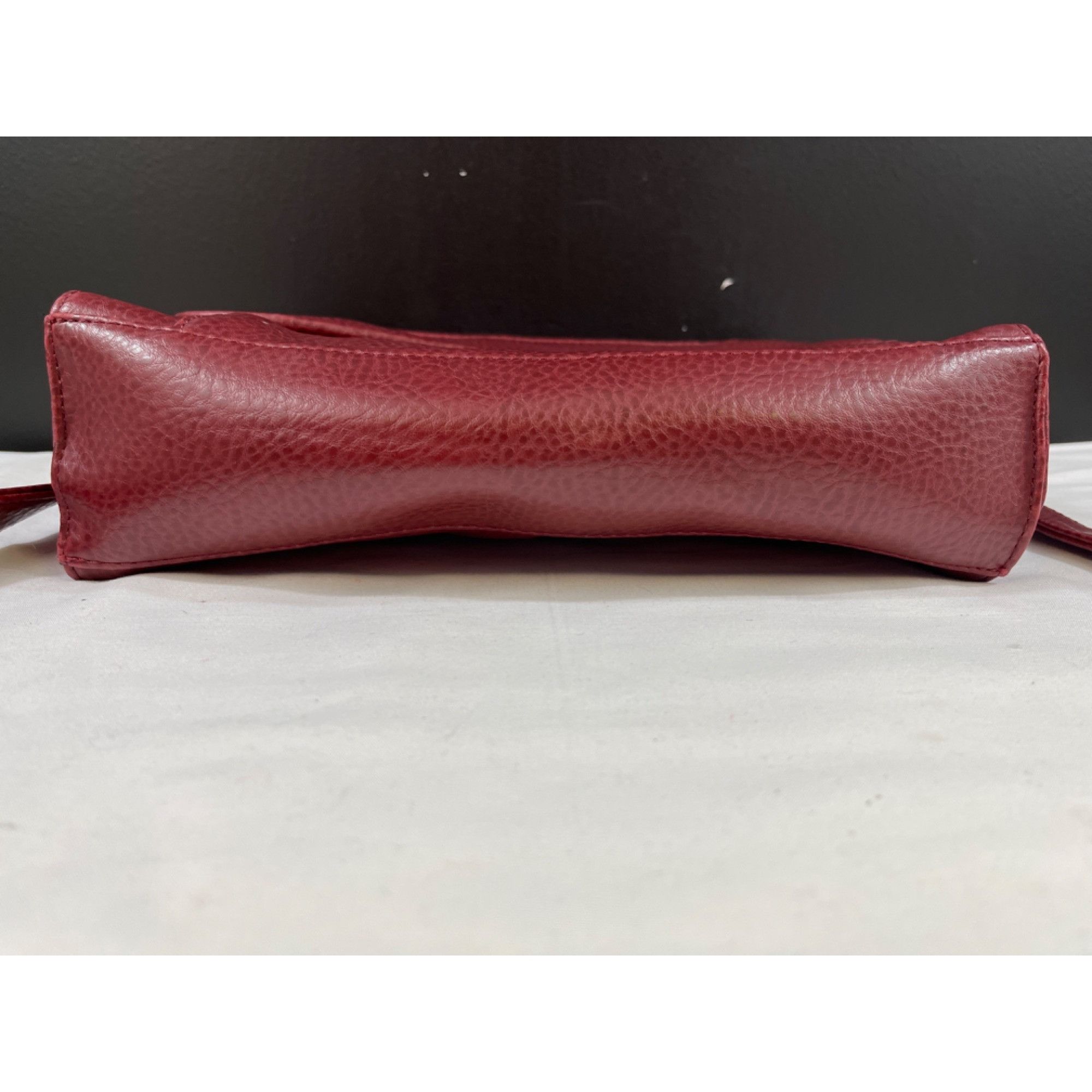 Relic Relic Women's Burgundy Purse/Shoulder/Crossbody Bag SKU 5902 Size ONE SIZE - 3 Thumbnail
