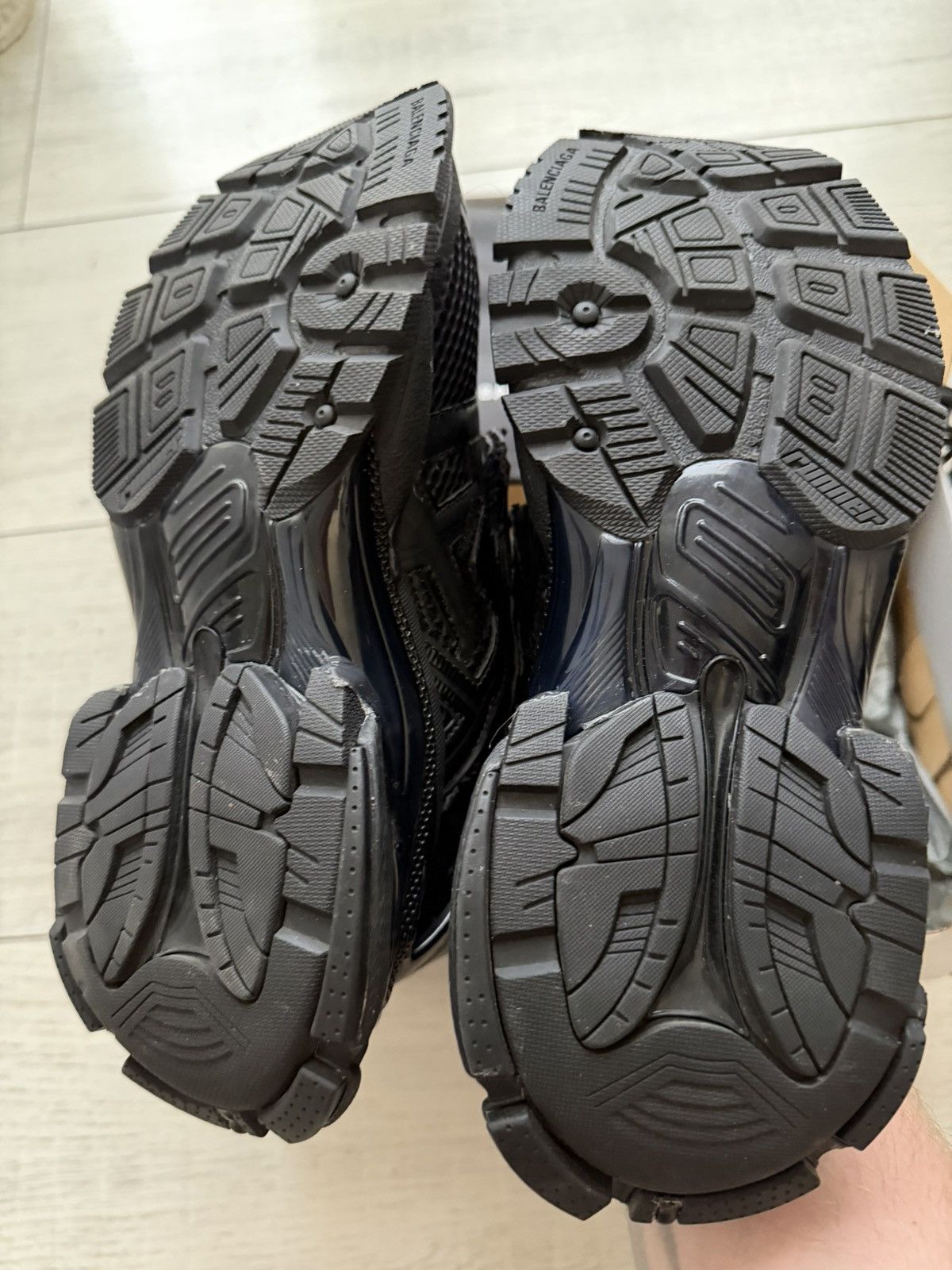 Balenciaga Balenciaga Runner Black Size US 7 / IT 37 - 8 Thumbnail