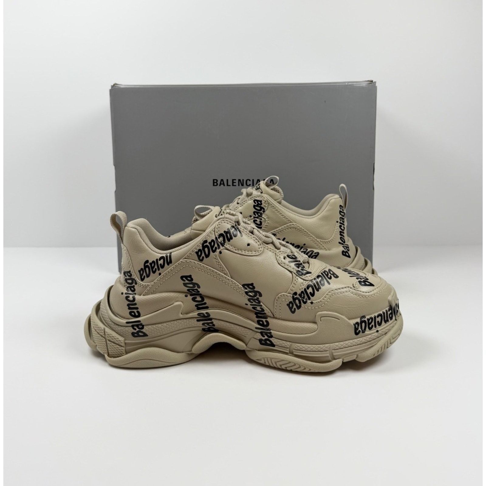 Balenciaga Size 40EU/10W - Balenciaga Triple S Beige Allover Logo NEW! Size US 10 / IT 40 - 5 Thumbnail