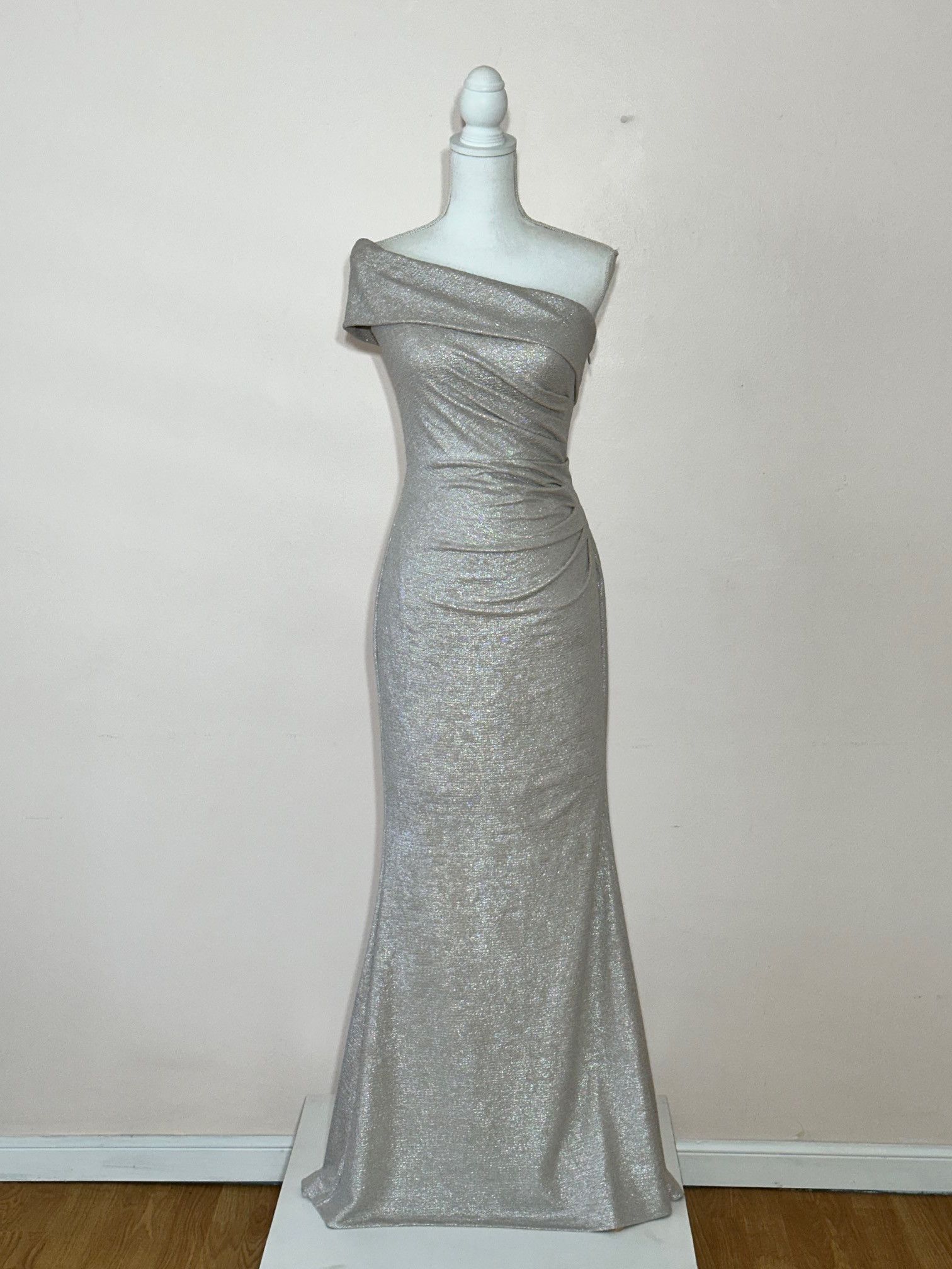 Other Eliza J Champagne Silver Textured One Shoulder Gown Size XS / US 0-2 / IT 36-38 - 1 Thumbnail