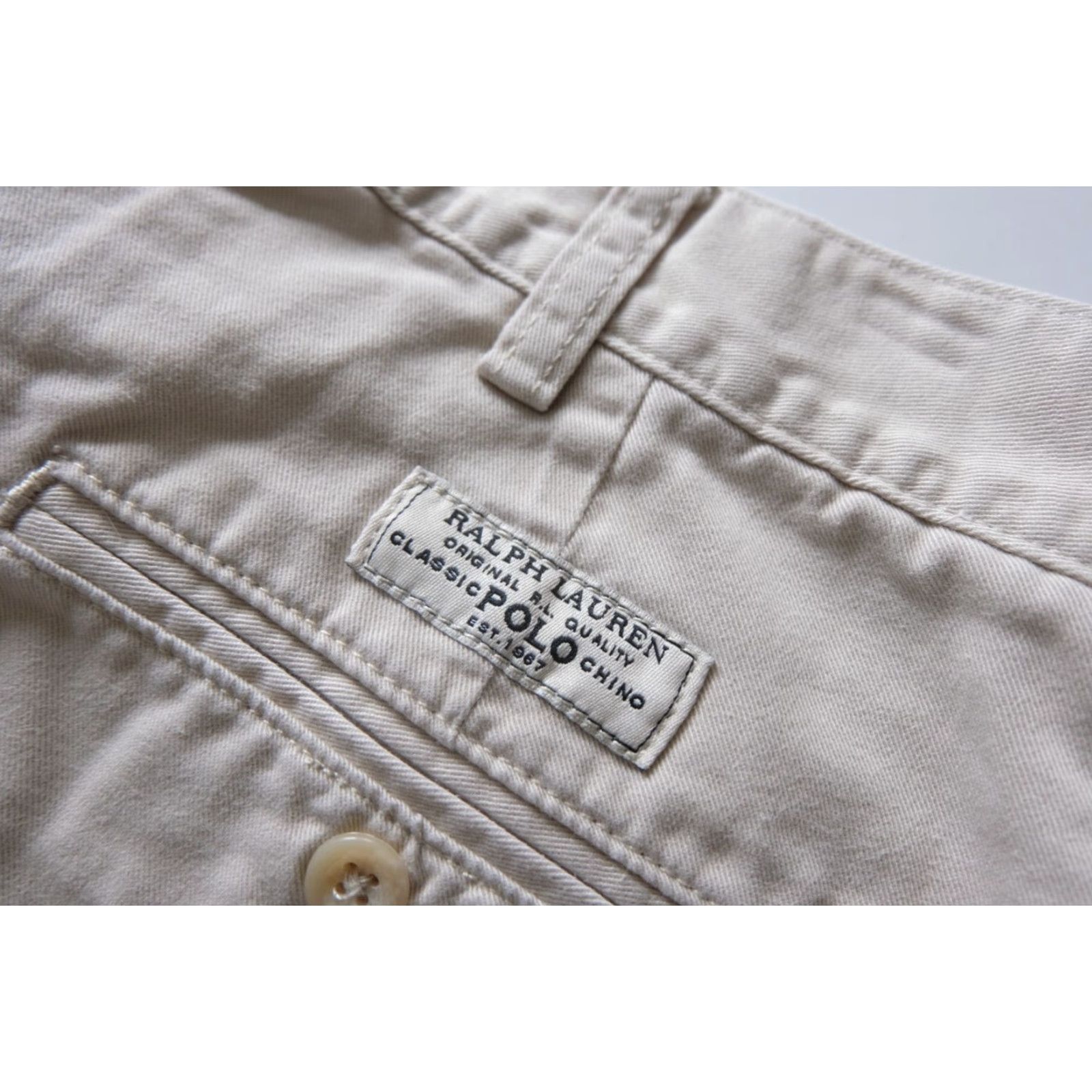 Ralph Lauren VINTAGE Ralph Lauren Polo Khaki Classic Fit Chino 9" Short 90s Mens Size 35 Beige Flat Front Zip Pockets 9" Inseam Menswear Shoes? Size US S / EU 44-46 / 1 - 4 Thumbnail