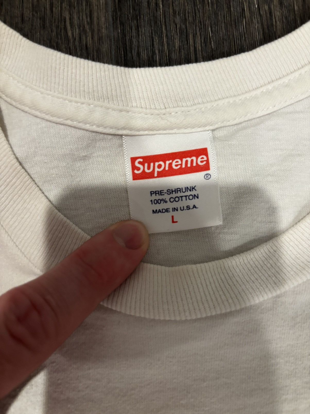 Supreme Supreme Futura Logo Size US L / EU 52-54 / 3 - 3 Thumbnail