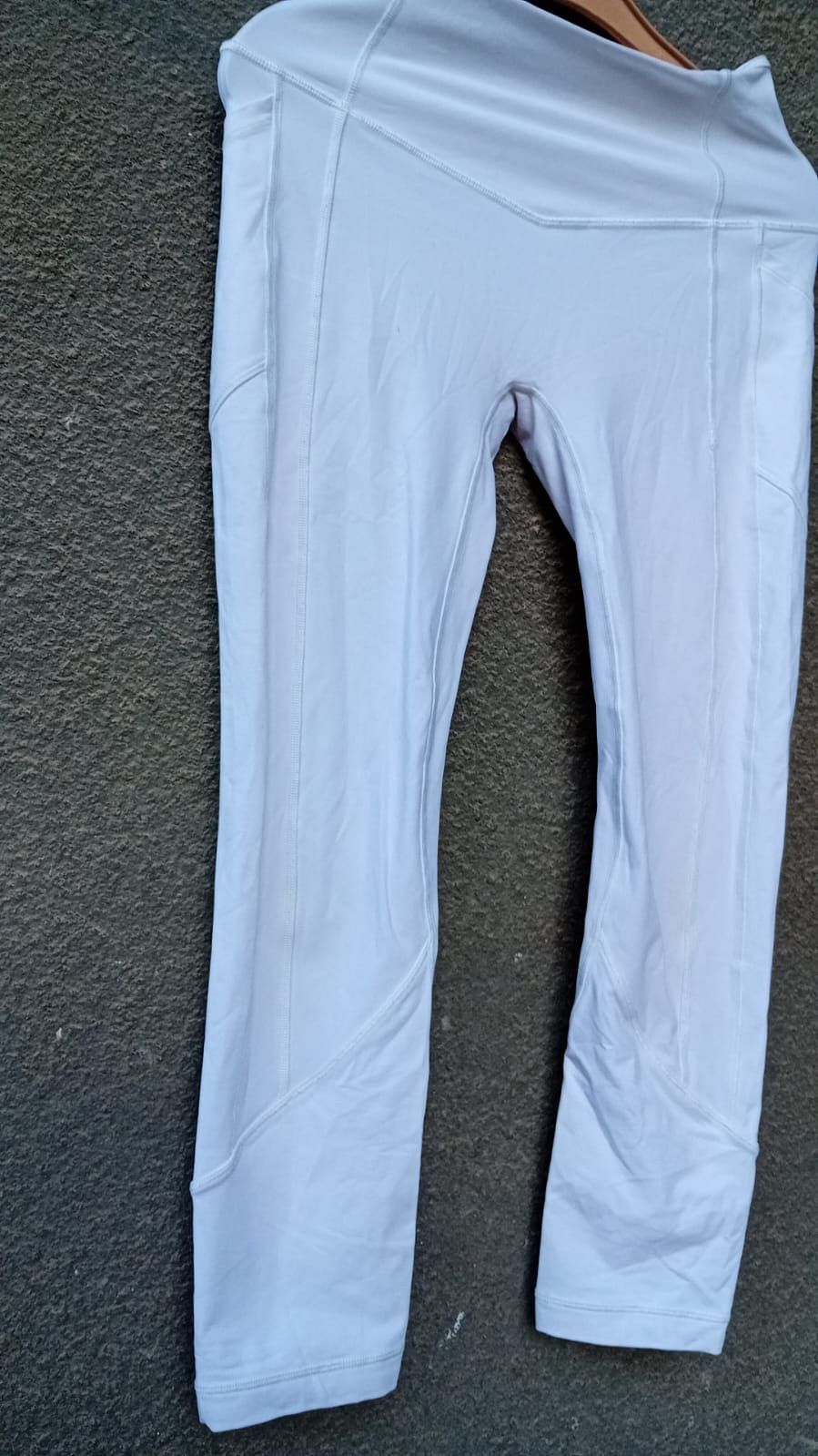 Lululemon Lululemon Align High-Rise White Yoga Pant sz 6 Size 28" / US 6 / IT 42 - 4 Thumbnail