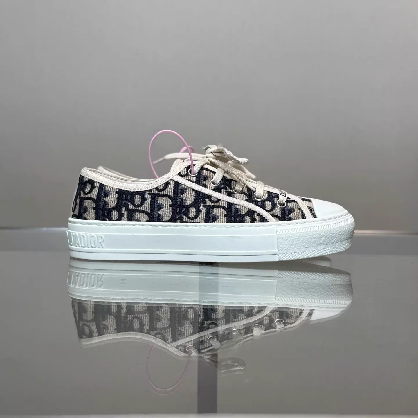Dior Dior Walk'n'Dior Oblique Monogram Sneaker 36 Women's Size US 5.5 / IT 35.5 - 4 Thumbnail