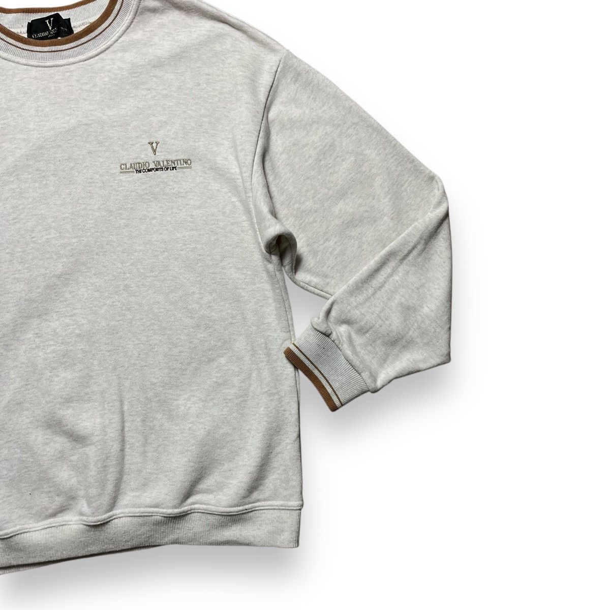 Vintage CLAUDIO VALENTINO PARIS EMBROIDERY LOGO SWEATSHIRT Size US L / EU 52-54 / 3 - 3 Thumbnail