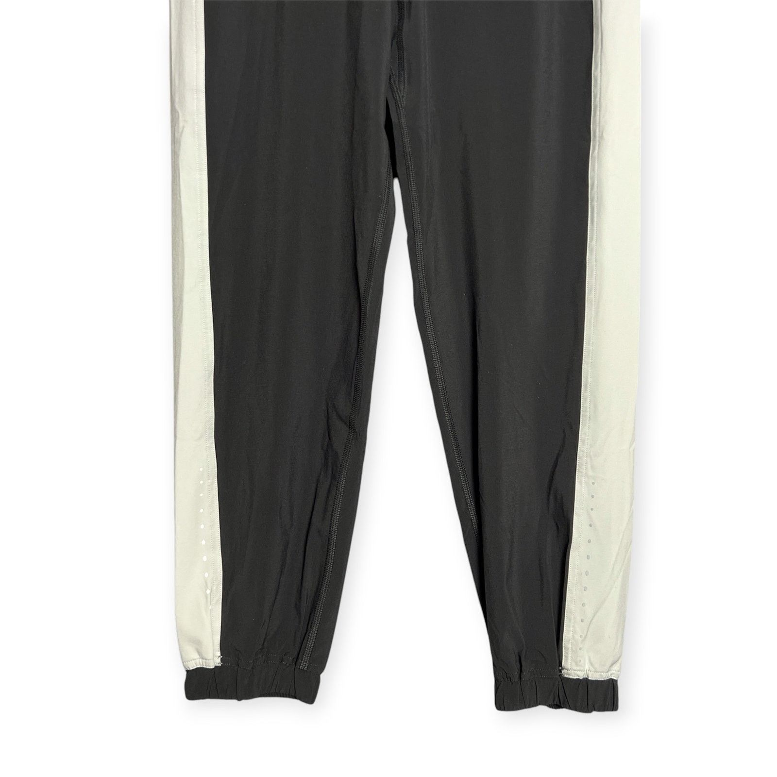 Lululemon Lululemon Adapted State Jogger Black White Size 2 NWT Size 26" / US 2 / IT 38 - 9 Thumbnail