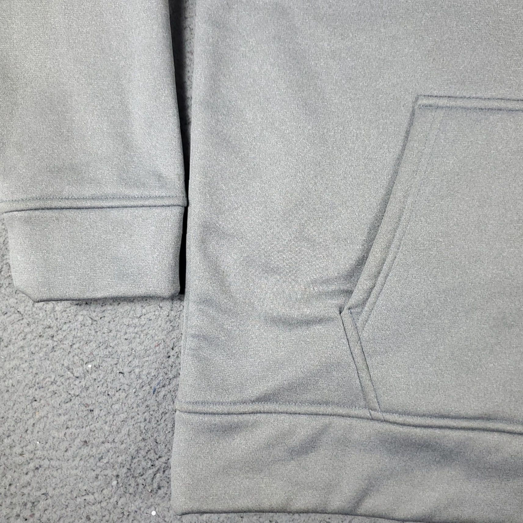 Under Armour VINTAGE Under Armour Hoodie Pullover Mens Large Gray Casual Sports Outdoor 90s Men Size US L / EU 52-54 / 3 - 4 Thumbnail